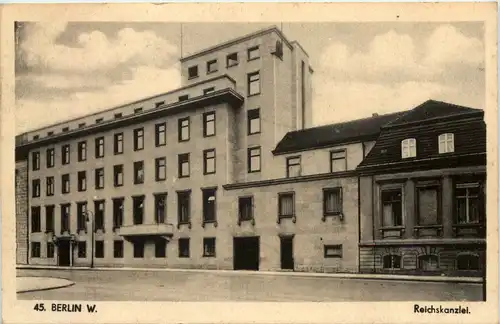 Berlin Reichskanzlei -657312