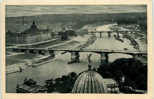 Dresden, Blick von der Frauenkirche auf Carola- und Albertbrücke -537628