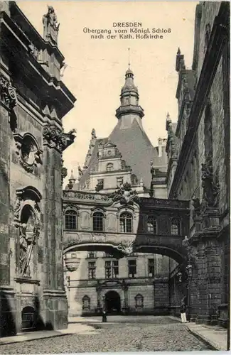 Dresden, Übergang vom Kgl. Schloss nach der Kath. Hofkirche -537828