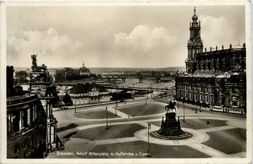 Dresden, Adolf Hitler Platz mit Hofkirche und Oper -537516