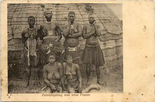 Zuluhäuptling und seine Frauen -658066
