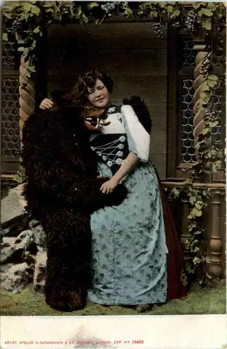 Bern - Bernerin mit Bär -658730