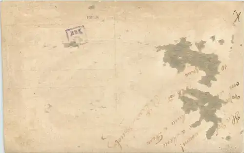 Kind auf Dreirad -659258