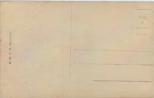 Frau mit Blumen -660526