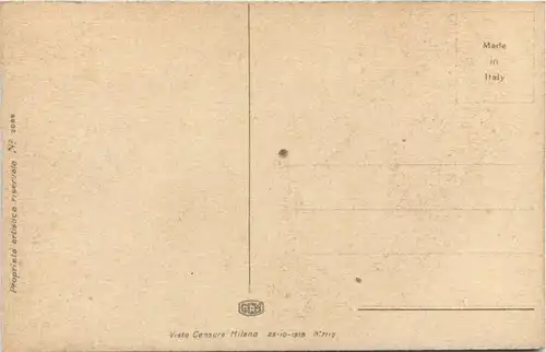 Frau mit Hut -660682