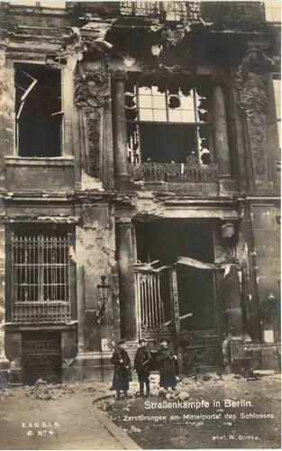 Berlin - Strassenkämpfe -660982