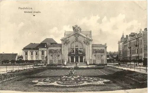 Pardubice - Mestske divadlo - Böhmen -661730