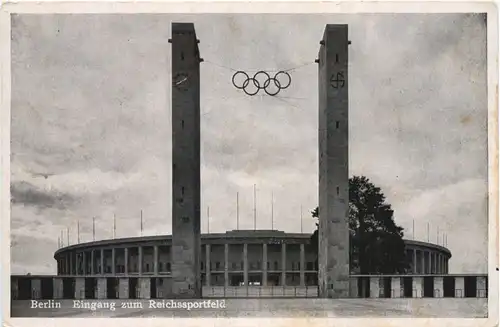 Berlin - Eingang zum Reichssportfeld -663468
