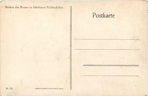 WW1 - Backen des Brotes in fahrbaren Feldbacköfen -663902