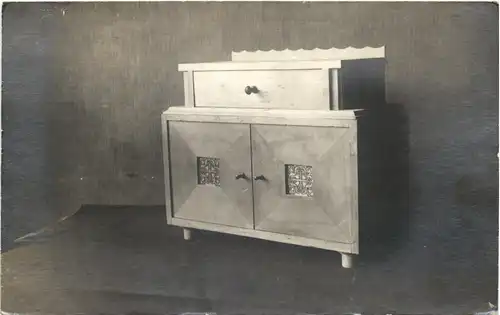 Handarbeit - Möbel -663984