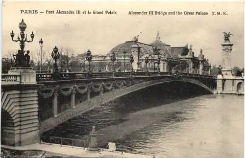 Paris, Pont Alexandre III et le Grand Palais -540046