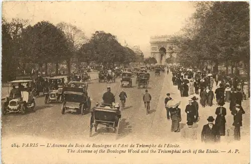 Paris, L, Avenue du Bois de Boulogen et lÀrt de Triomphe de lÈtoile -540086