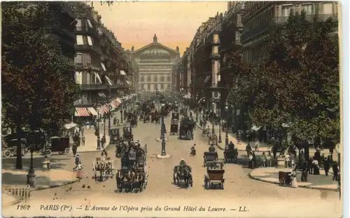 Paris, LÀvenue de lÒpera prise du Grand Hotel du Louvre -540166
