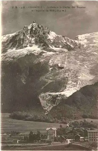 Chamonix, La Gare et le Glacier des Bossons et lÀiguille du Midi -540460