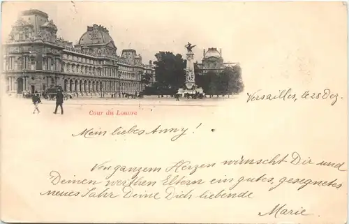 Versailles, Cour du Louvre -541378