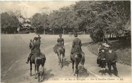 Paris, Au Bois de Boulogne -541232