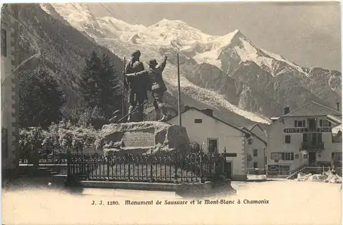Chamonix, Monument de Saussure et le Mont-Blanc -541452