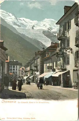 Chamonix, La Grande Rue et le Mont-Blanc -541688