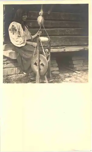 Spinnerin - Spinnrad -665880