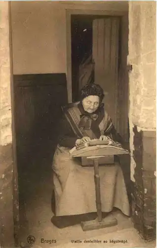 Bruges - Vieille dentelliere -666020