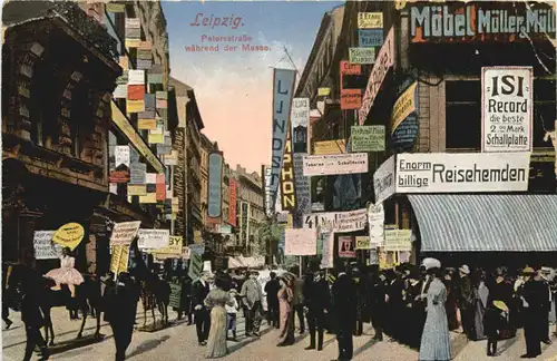 Leipzig - Petersstrasse während der Messe -665970