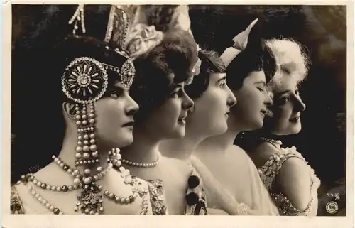 Frau - Reutlinger Paris -666744