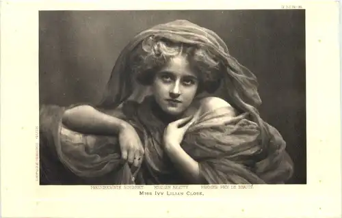 English Beauty Miss Ivy Lilian Close -668508