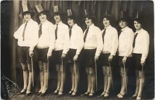 Frauen - Herm Mestec -669436