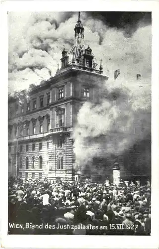 Wien - Der brennende Justizpalast 1927 -669578