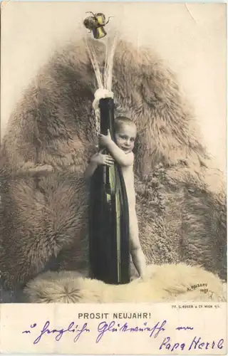 Kind mit Sektflasche -669750