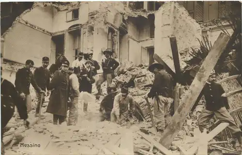 Messina dopo il terremoto del 1908 -669842