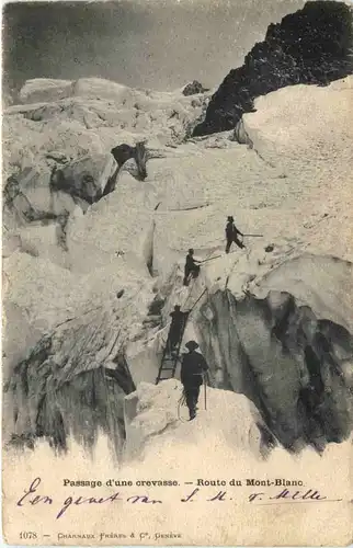 Chamonix, Passsage dùne crevasse - Route du Mont Blanc -543584