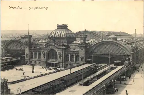 Dresden - Hauptbahnhof -671548