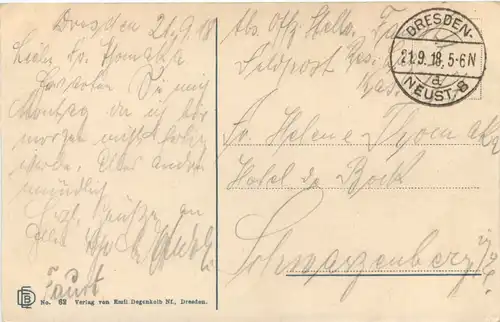 Dresden-Blasewitz - Rathaus im Blumenschmuck -671874