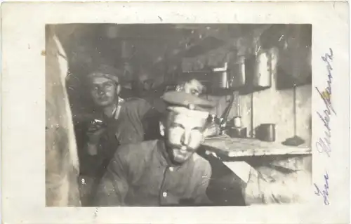 WW1 Soldaten im Unterstand -672826