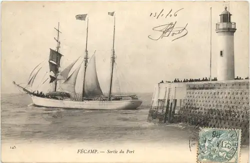 Fecamp - Sortie du Port -673820