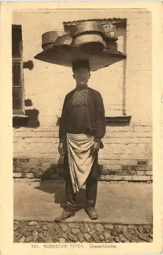 Russia - Beerenhändler -678064