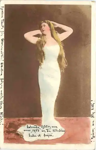 Frau -677834