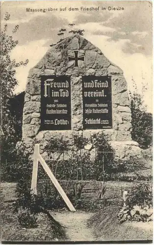 Massengräber auf dem Friedhofe in Duss - Feldpost 8. bayer Chev. Regiment -678328