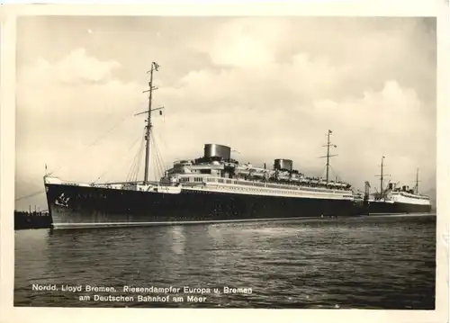 Riesenddampfer Europa und Bremen -679242