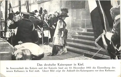 Das deutsche Kaiserpaar in Kiel -679258