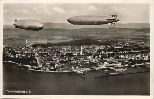 Friedrichshafen mit Zeppelin - 3. Reich -679560