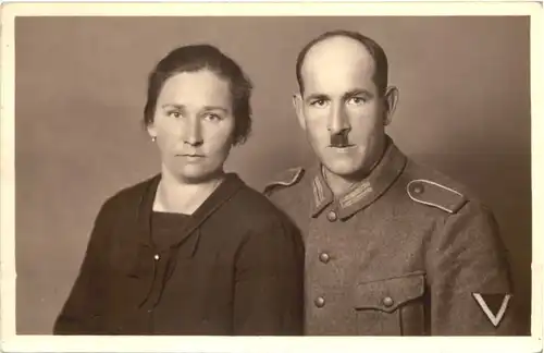 Nördlingen - Soldat mit Frau -679620