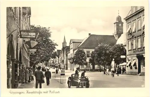 Göppingen - Hauptstrasse mit Rathaus -679678