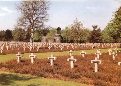 Soldatenfriedhof Lommel -680120