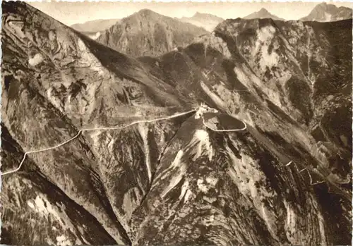 Sanctuaire de la Salette -680388