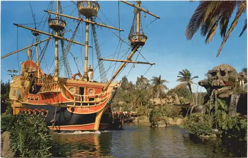 Disneyland - Pirate Ship -680806