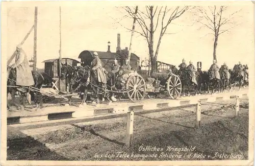 Insterburg - Aus dem Felde kommende Artillerie -682110
