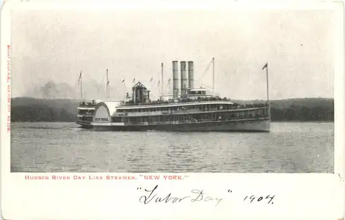 Hudson River Dayline Steamer New York -682404