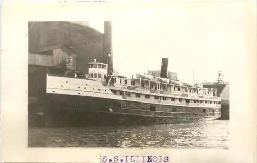 Steamer SS Illinois -682470